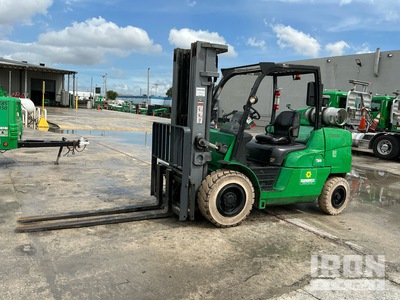 2015 Mitsubishi FG50CN 9650 lb Pneumatic Tire Carrelli Elevatori