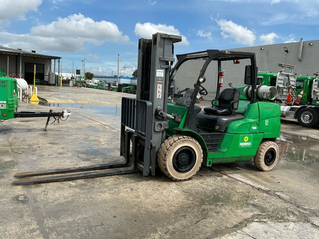 2015 Mitsubishi FG50CN 9650 lb Pneumatic Tire Forklift