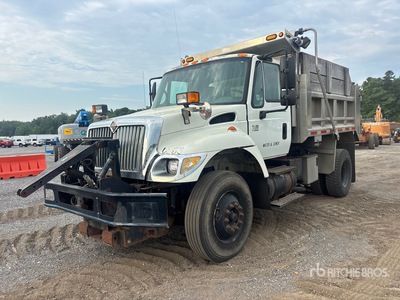 2007 International 7400 4x4 Tipper Truck