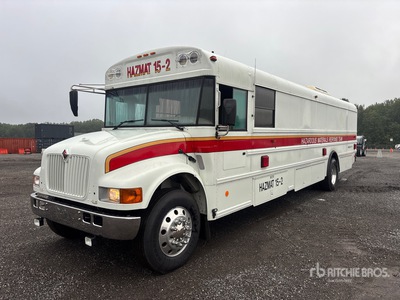 2002 International 3000IC 4x2 School Bus