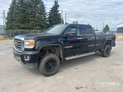 2016 GMC Sierra 2500HD 4x4 Crew Cab Pickup