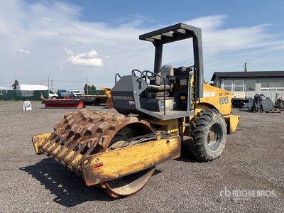 Vibromax 605PD Padfoot Drum Compactor