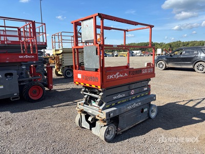 2014 Skyjack SJ 3219 Electric Scissor Lift