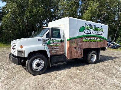 2005 GMC C7500 4x2 Chipper Truck