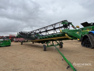 2022 John Deere HD45R 45 ft Hinged Draper Combine Header