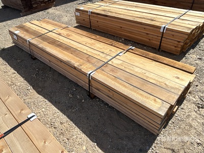 Quantity of (40) 2 in x 6 in x 10 ft Cedar Tablas de madera