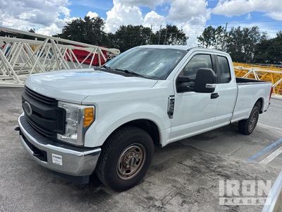 2017 Ford F-250 XL 4x2 Extended Cab Pickup