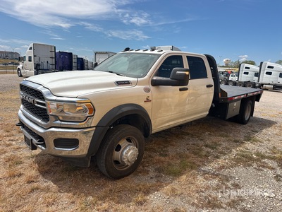2024 Ram 5500 4x4 Crew Cab Camion à Plateau (Inoperable)