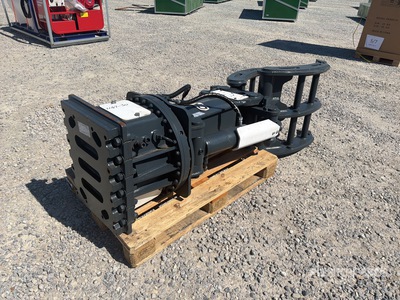 2017 CMB MR-700 Grapple (Unused)