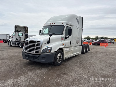 2018 Freightliner Cascadia 125 6x4 T/A Slaapcabine Trekker