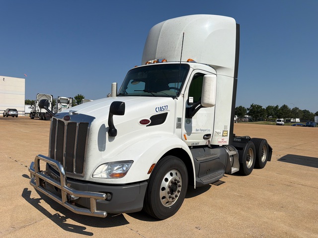 2019 Peterbilt M579 6x4 T/A Day Cab Truck Tractor 2019 Peterbilt M579 6x4 T/A Day Cab Truck Tractor