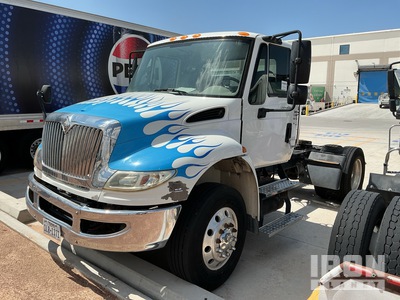 2010 International 4400 4x2 S/A Day Cab Truck Tractor