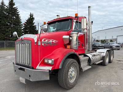 2014 Kenworth T800 6x4 Ciągnik siodłowy T/A z kabiną dzienną
