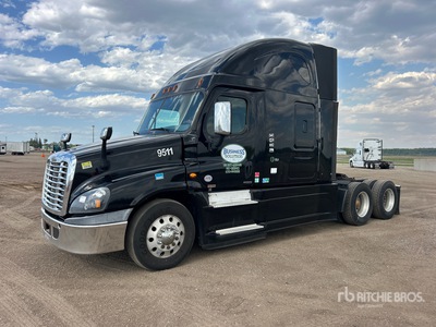 2017 Freightliner Cascadia 125 6x4 T/A Sleeper Truck Tractor