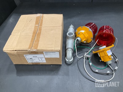 (15) Cooper 50021 R Airport Lights