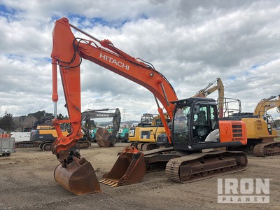 2016 Hitachi ZX200LC-5G حفارة بجنزير
