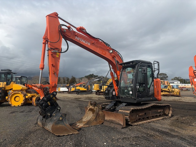 2018 Hitachi ZX135US-5B Tracked Excavator 2018 Hitachi ZX135US-5B Tracked Excavator