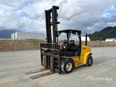 2011 Yale GDP155VXNCJV148 14850 lb Pneumatic Tire Forklift