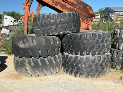 Quantity of (5) 29.5R25 Loader Tires