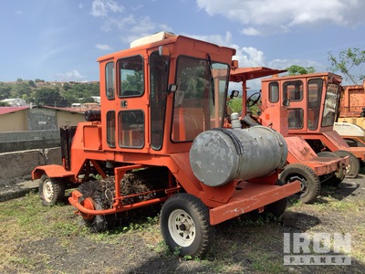 2000 Broce Broom RJ350 Barredora