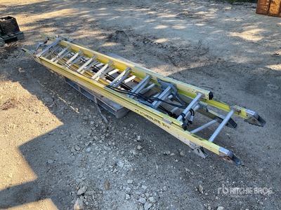 Quantity of (2) Fibreglass Extension Ladders