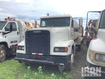 1999 Freightliner FLD120 Water Truck