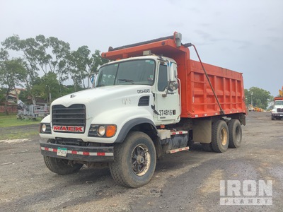 2006 Mack CV713 6x4 Autocarro ribaltabile 2 assi