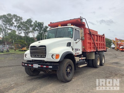 2008 Mack CV713 6x4 Autocarro ribaltabile 2 assi