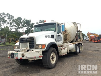 2003 Mack CV713 Beton-Fahrmischer