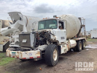 1999 Mack DM690S Mixer Truck (Inoperable)