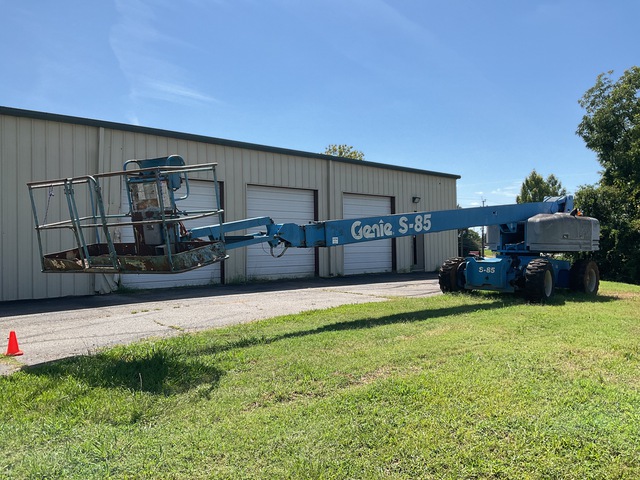 2006 Genie S-85 4WD Diesel Telescopic Boom Lift (Inoperable) 2006 Genie S-85 4WD Diesel Telescopic Boom Lift (Inoperable)