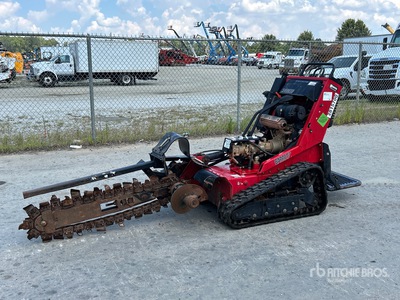 2019 Barretto Tracked 溝掘り機