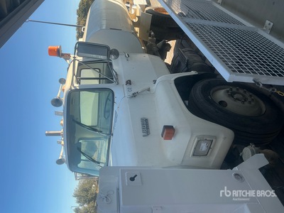 1987 Ford LN8000 散水車