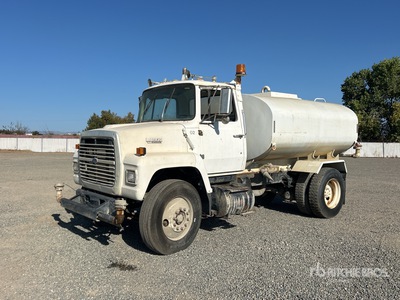 1987 Ford LN8000 4x2 Ciężarówka na wodę