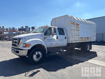 2015 Ford F-650 XLT 4x2 Crew Cab Chipper Truck