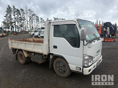 2010 Isuzu Elf 4x2 Flatbed Dump Truck