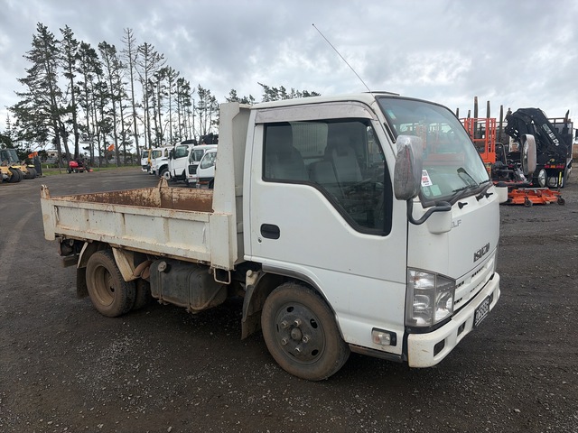 2010 Isuzu Elf 4x2 Table Top Tipper Truck 2010 Isuzu Elf 4x2 Table Top Tipper Truck