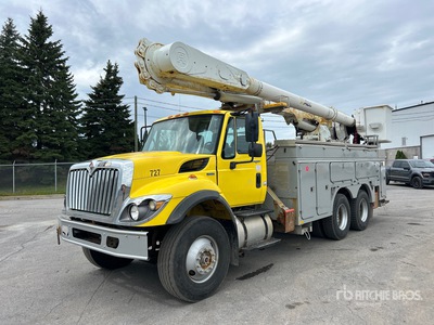 2009 Altec AM55 55 ft on 2009 International 7400 6x4 Podnośnik Koszowy