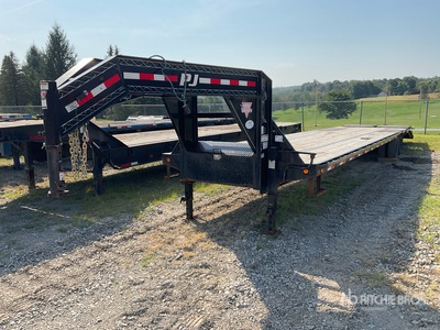 2020 PJ Trailers 40 ft T/A Gooseneck Equipment Trailer
