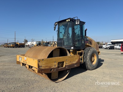 2012 Cat CS56B Smooth Drum Compactor