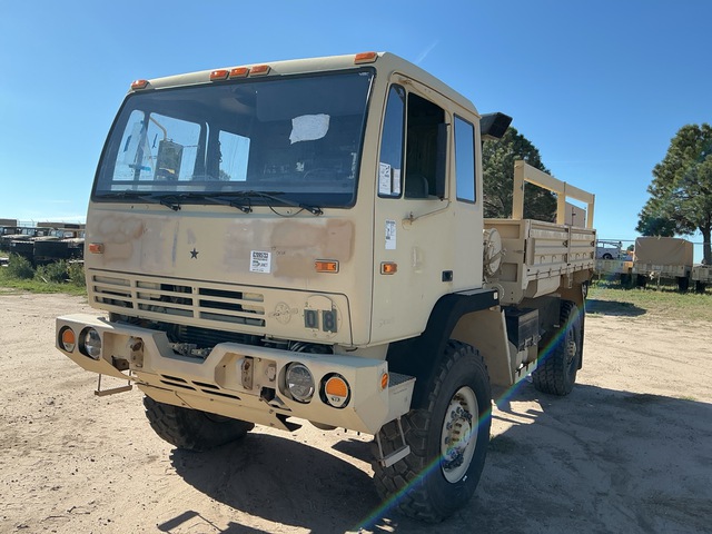 2004 Stewart & Stevenson M1078A1 LMTV 4x4 Cargo Truck
