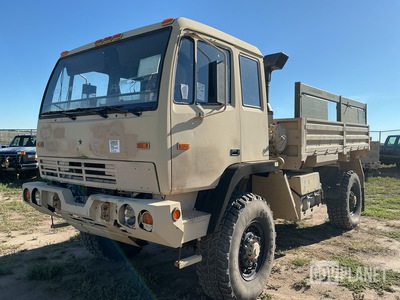 2002 Stewart & Stevenson M1078A1 LMTV 4x4 Cargo Truck