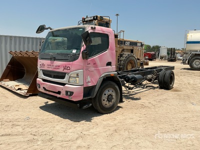 2019 Mitsubishi Fuso 4x2 الكابينة والهيكل (Inoperable)