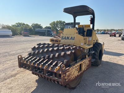 Sakai SV400 Padfoot Drum Compactor (Inoperable)