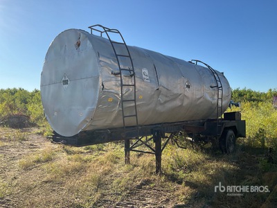 Metals Industries 5000 gal S/A Tanker Trailer