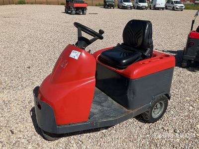 2004 Dec BULL 3 Tow Tractor