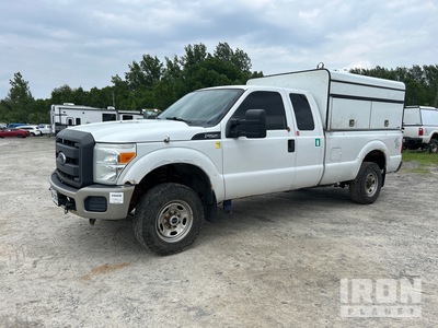 2014 Ford F-250 XL 4x4 Extended Cab Pickup