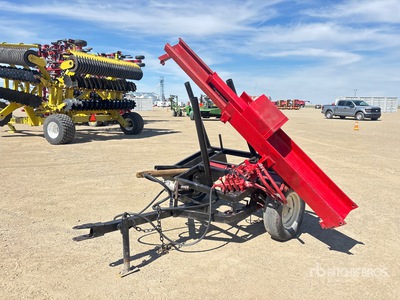 8 ft x 8 ft Hydraulic Post Pounder