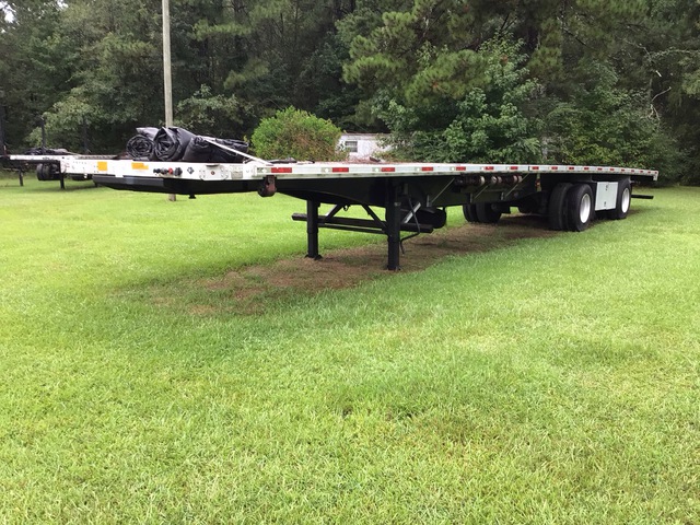 2020 Utility FS2CHA 53 ft T/A Spread Axle Flatbed Trailer