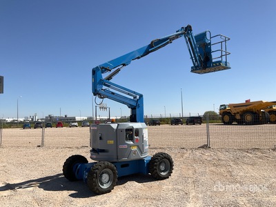 2007 Genie Z34/22 4WD Diesel Articulating Boom Lift